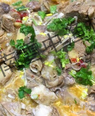 鐵鍋燉羊