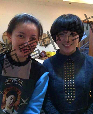 用餐的明星